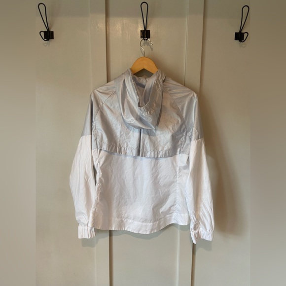 Nike Windbreaker - Picture 3 of 5